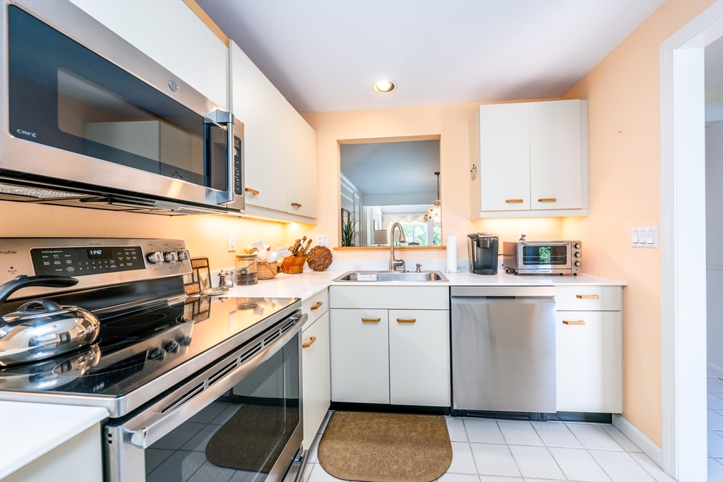 206 Kates Path, Unit 206 Yarmouth, MA 02675 - Photo 15 of 34