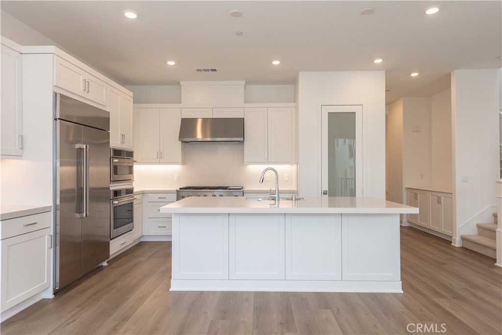 136 Seep Irvine, CA 92618 - Photo 13 of 32