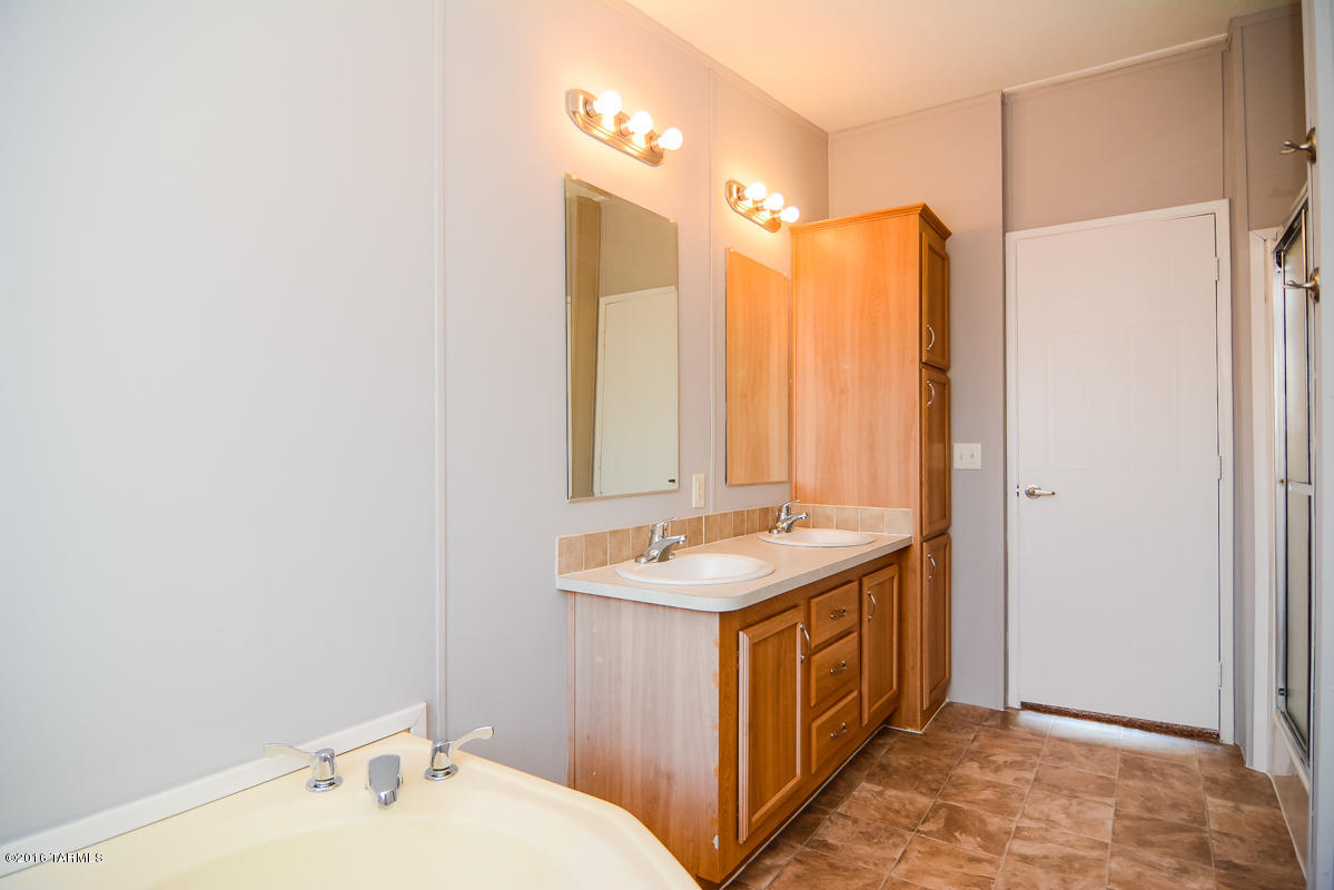5567 North Whitetail Road Marana, AZ 85653 - Photo 17 of 18