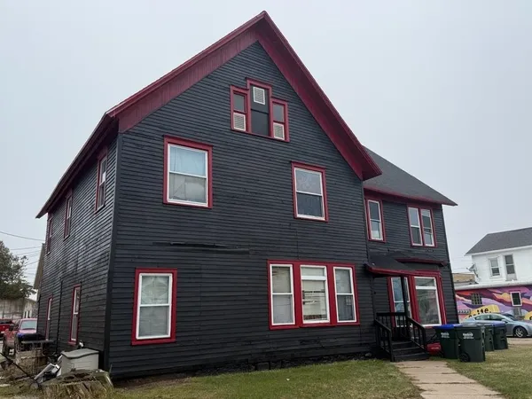 $315,000 | 409 3rd Street, Algoma, WI 54201