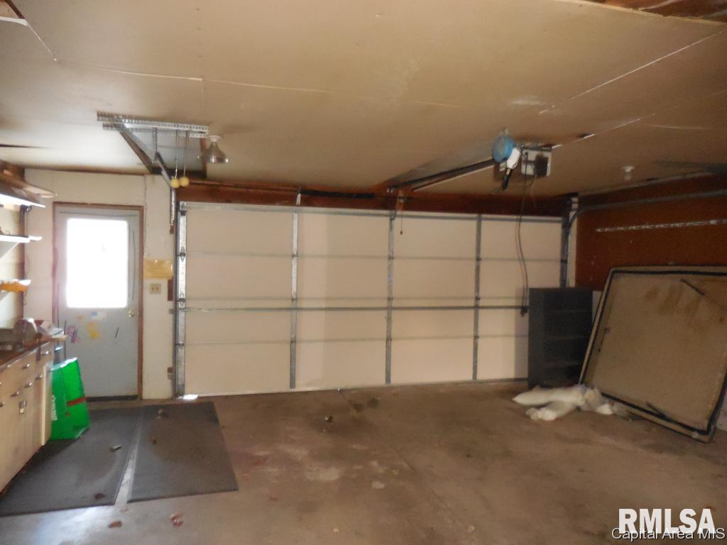 734 Prairieview Road Knoxville, IL 61448 - Photo 3 of 19 Gallery Image 3