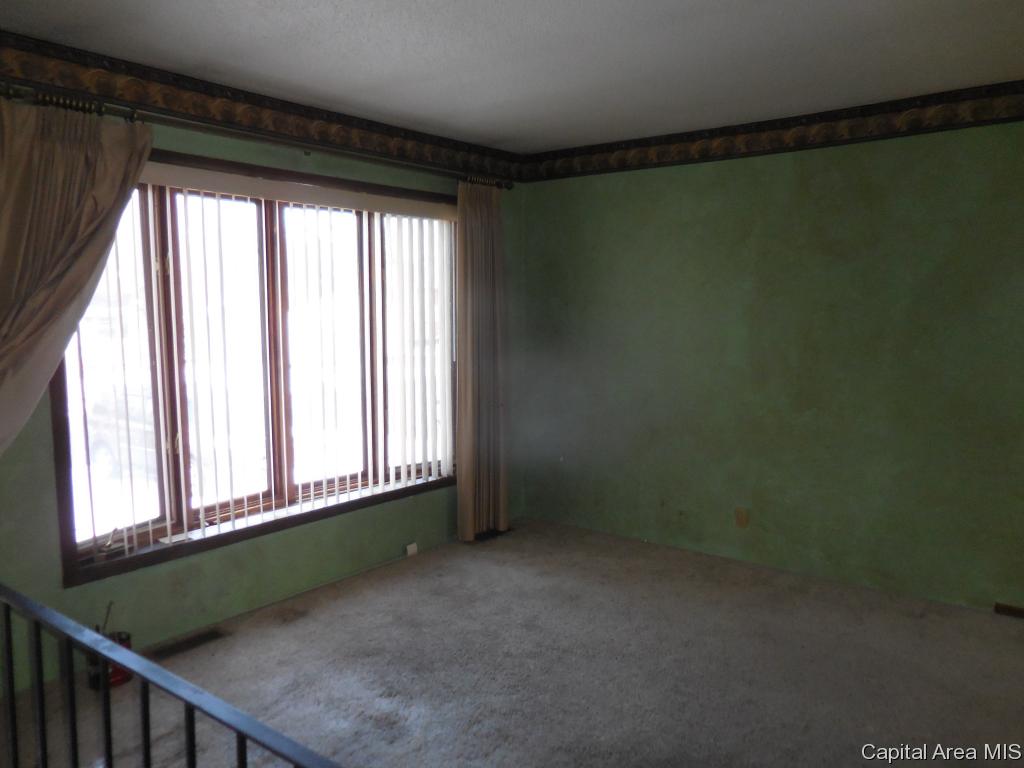 734 Prairieview Road Knoxville, IL 61448 - Photo 5 of 19 Gallery Image 5