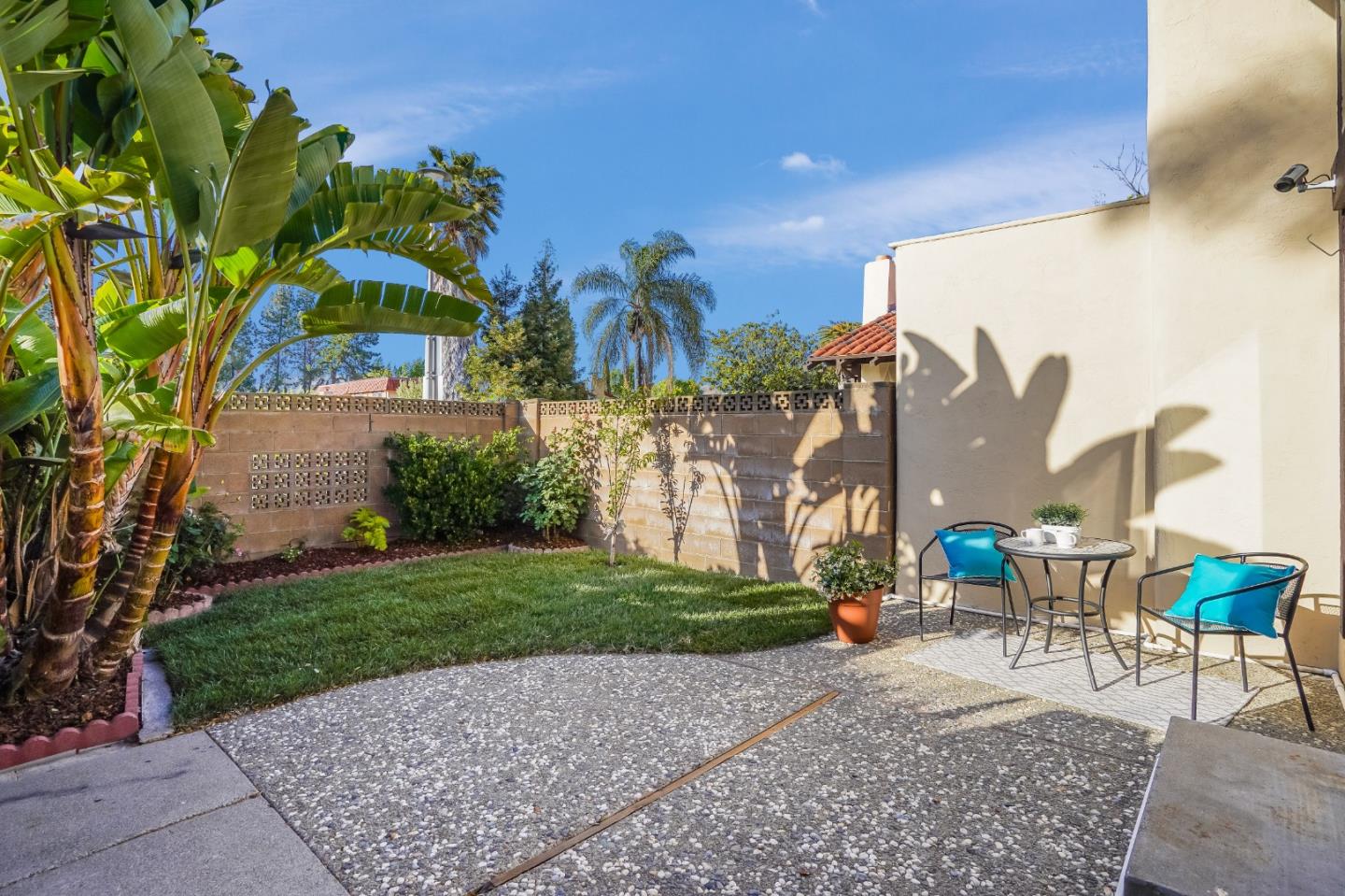 2068 Gomes Road Fremont, CA 94539 - Photo 3 of 37 Gallery Image 3