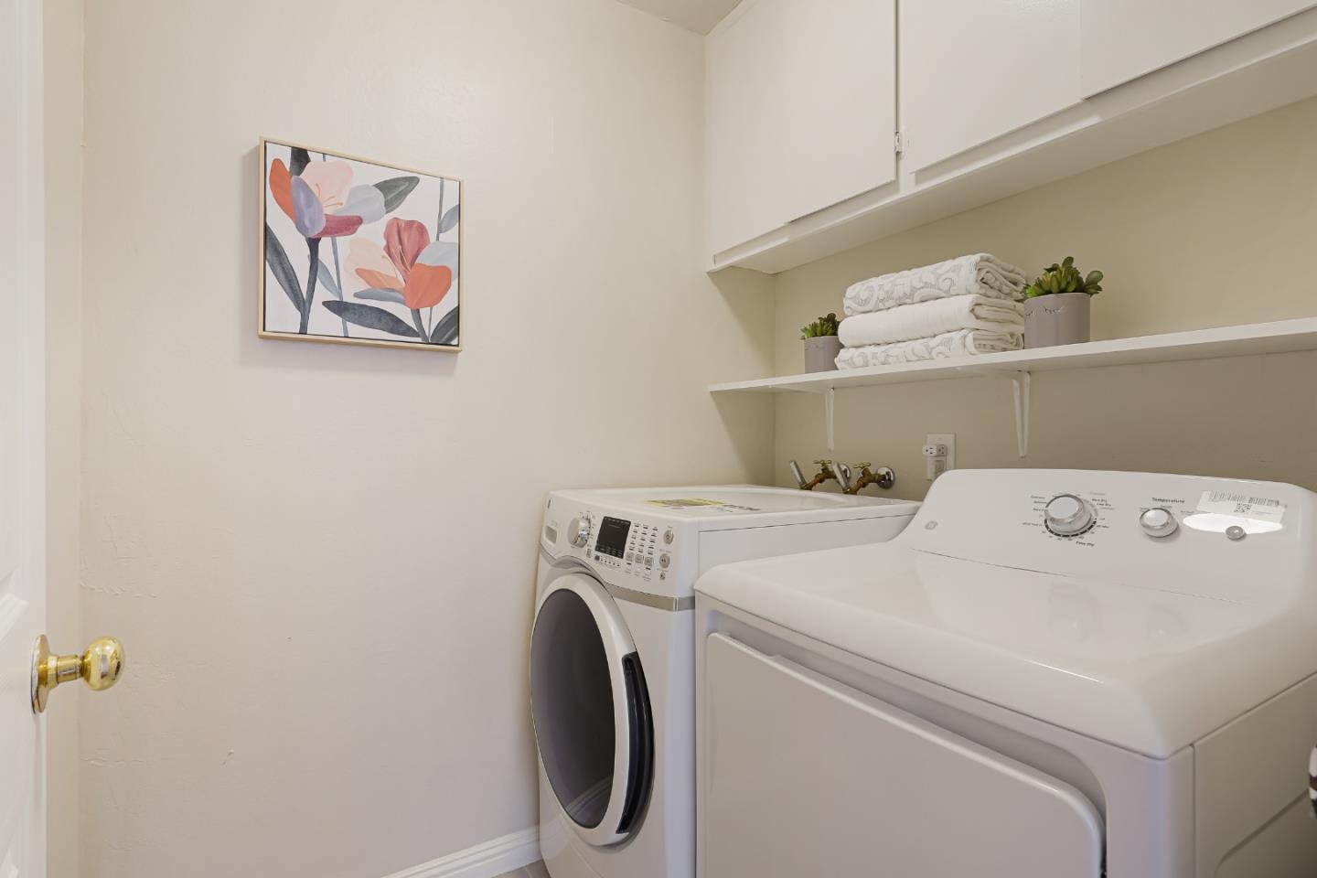 2068 Gomes Road Fremont, CA 94539 - Photo 32 of 37 Gallery Image 32
