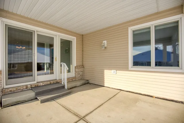 $475,900 | N78-w17396 Wildwood Drive, Unit 42, Menomonee Falls, WI 53051