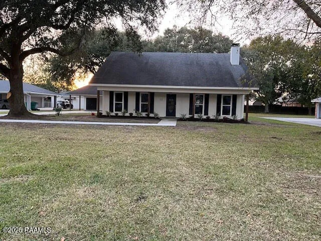 $2,750 | 112 Thorn Drive, Youngsville, LA 70592