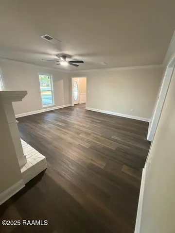 $2,750 | 112 Thorn Drive, Youngsville, LA 70592