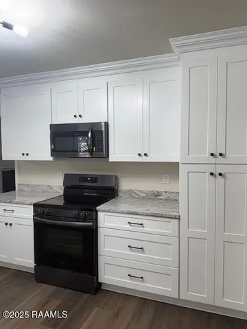 $2,750 | 112 Thorn Drive, Youngsville, LA 70592