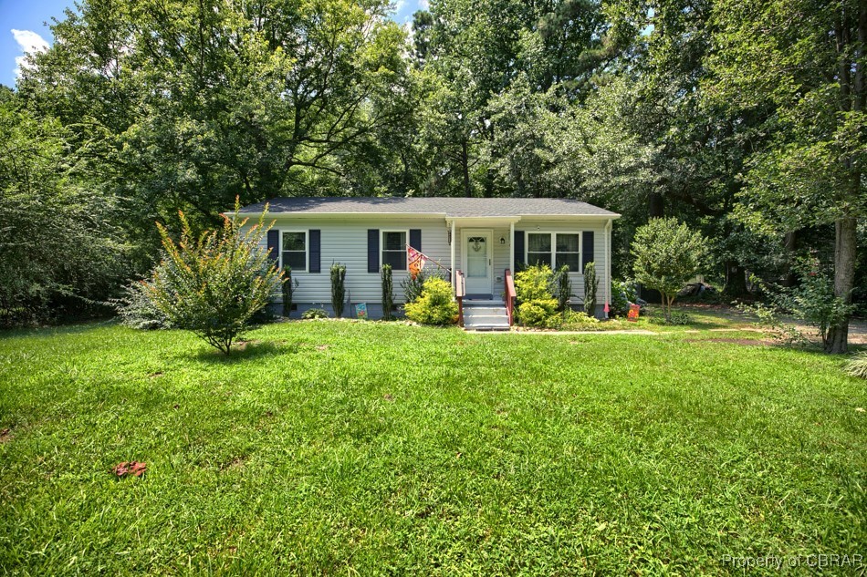10424 Indian Road Gloucester, VA 23061 - Photo 3 of 20
