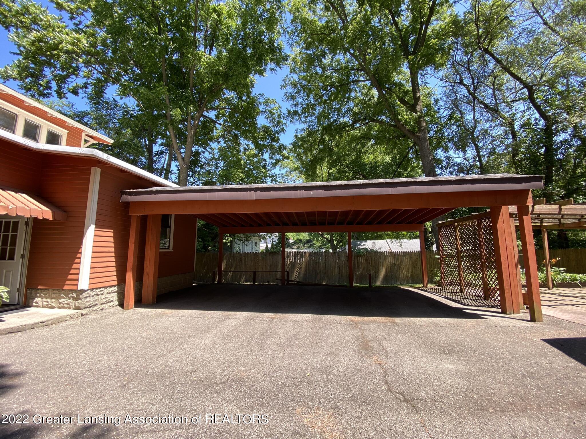 1365 Haslett Road Haslett, MI 48840 - Photo 32 of 43 IMG_0445