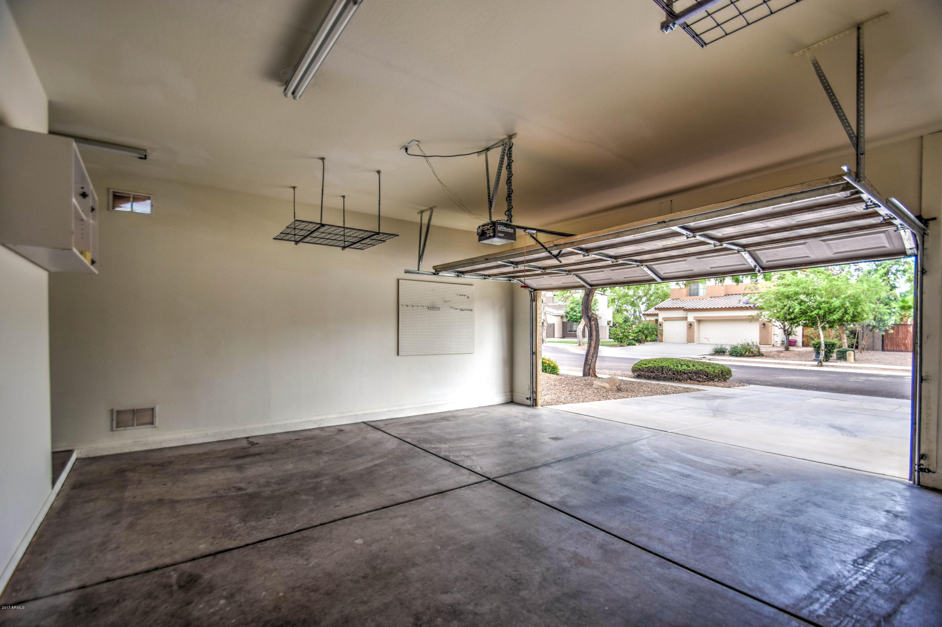 4366 East Branded Road Gilbert, AZ 85297 - Photo 34 of 40 garage 2