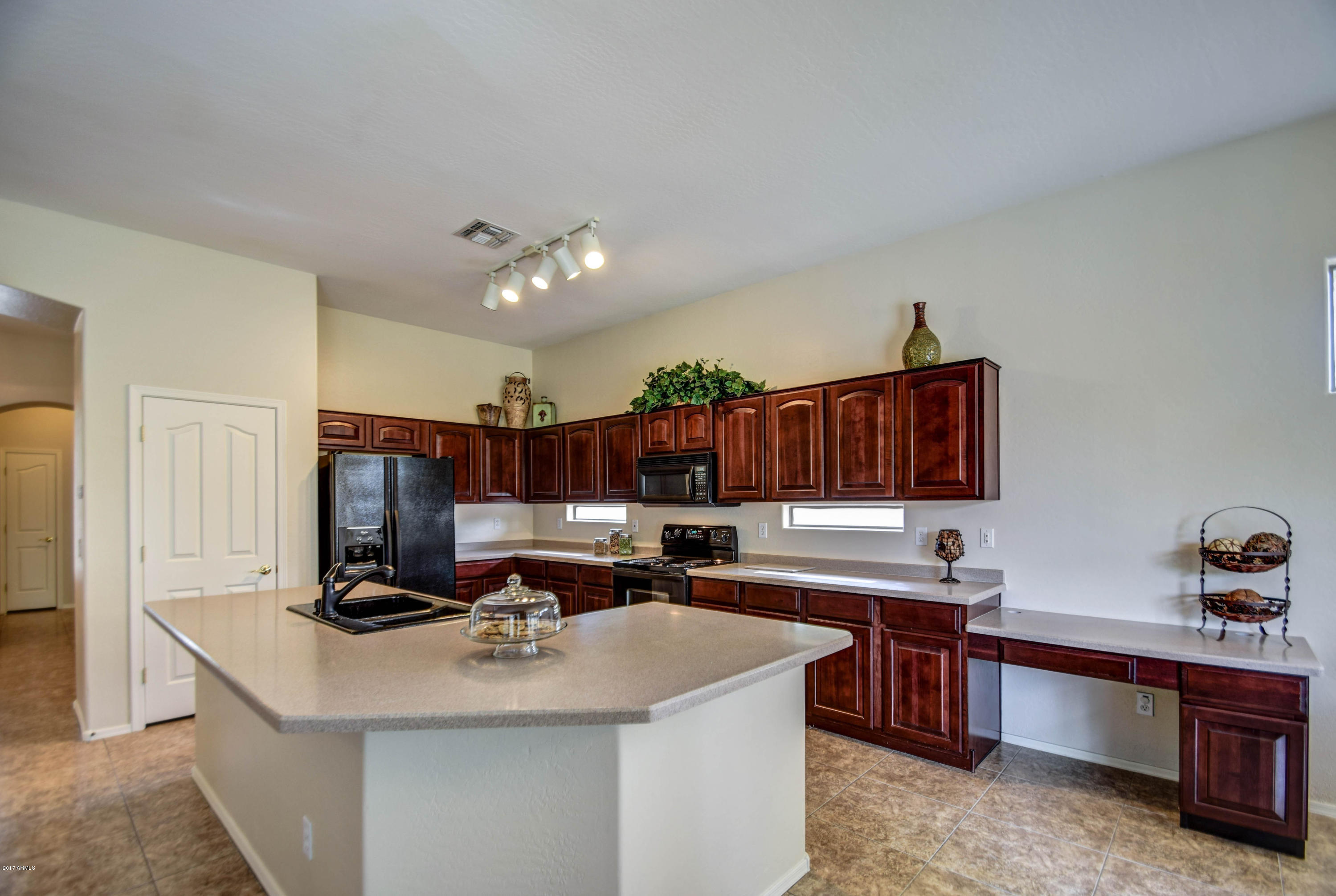 4366 East Branded Road Gilbert, AZ 85297 - Photo 9 of 40 kitchen 6