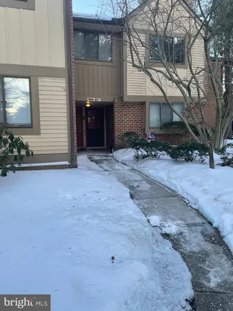 $1,950 | 806B Cypress Point Circle, Unit B, Mount Laurel, NJ 08054