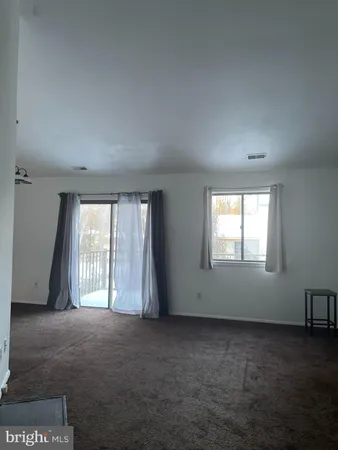 $1,950 | 806B Cypress Point Circle, Unit B, Mount Laurel, NJ 08054