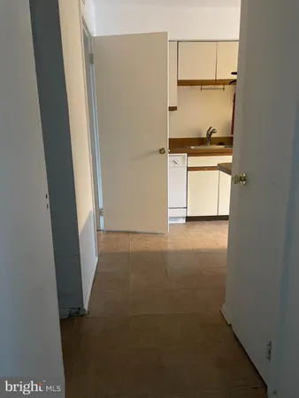 $1,950 | 806B Cypress Point Circle, Unit B, Mount Laurel, NJ 08054