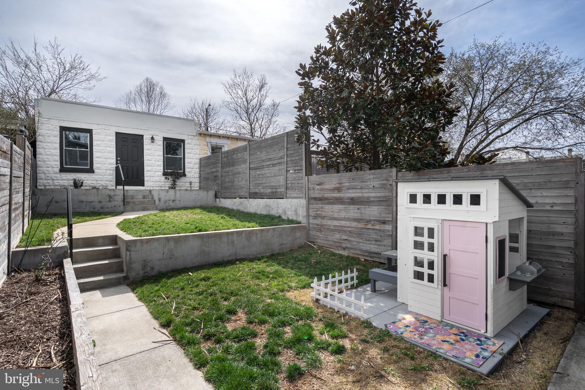 806 Decatur Street Northwest Washington, DC 20011 - Photo 28 of 34 Gallery Image 28