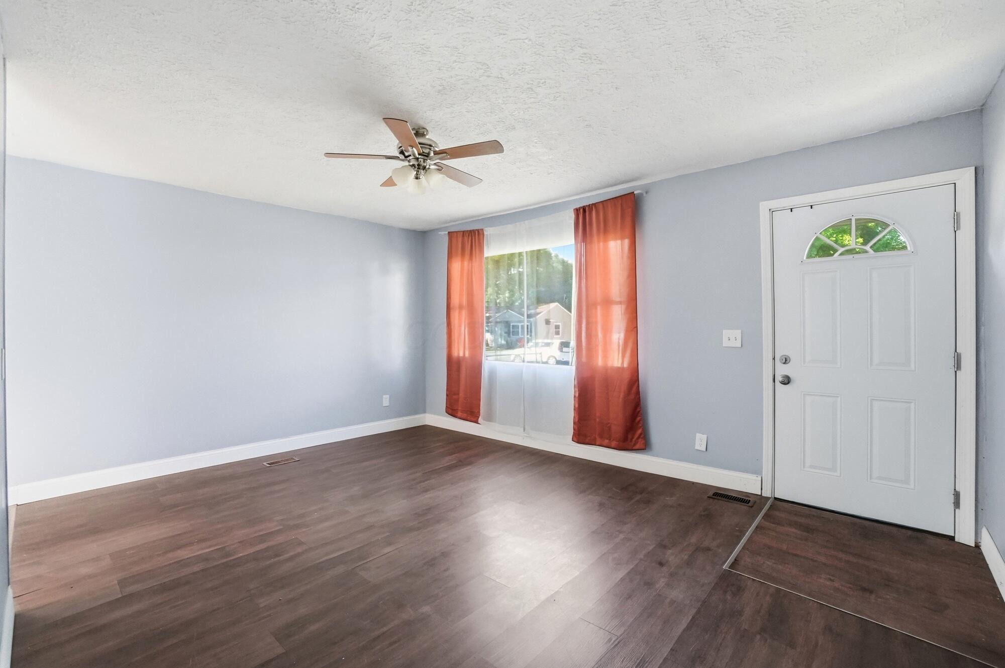 1104 Russell Avenue Springfield, OH 45506 - Photo 5 of 24
