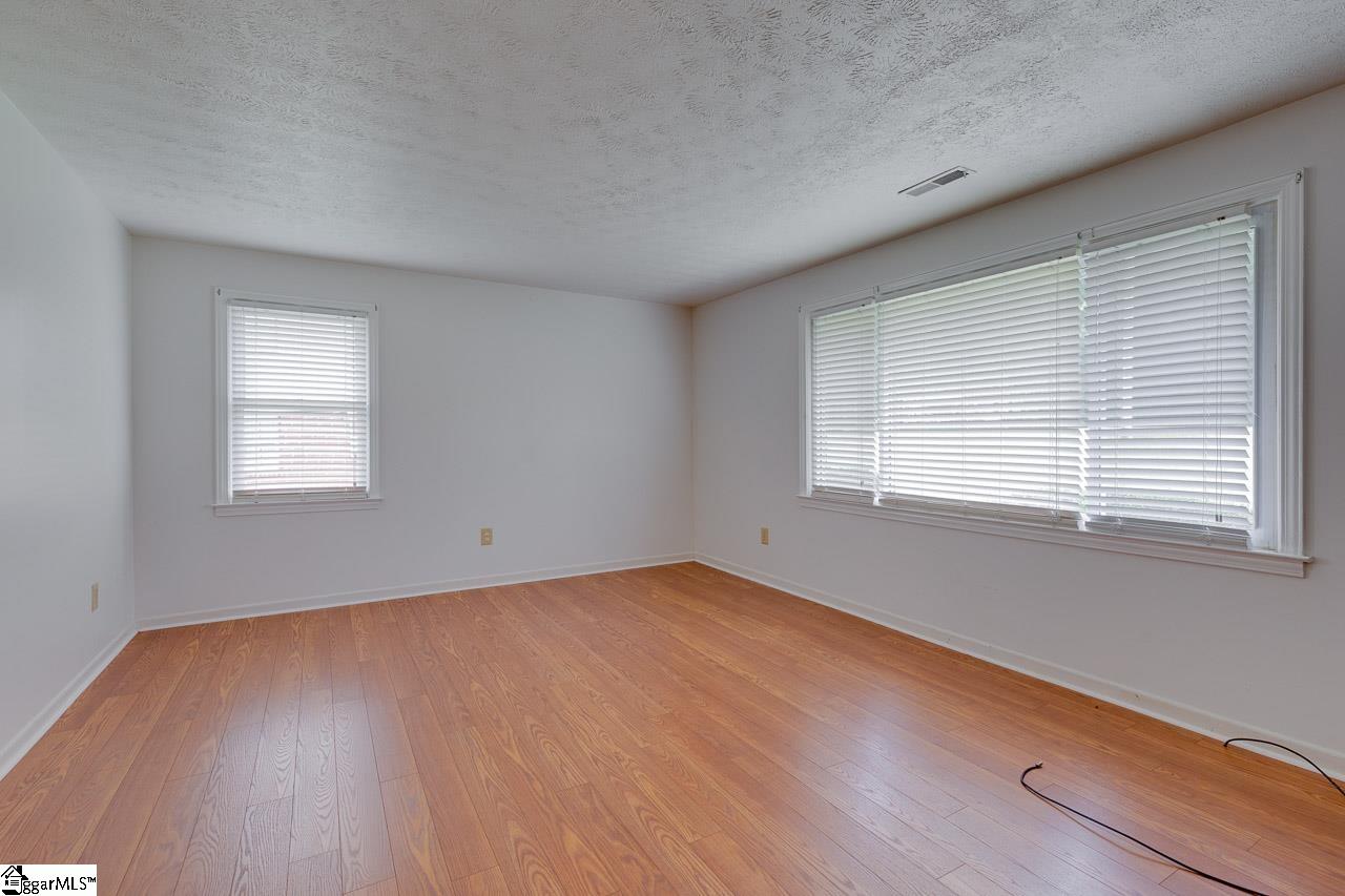 109 Boling Road Greenville, SC 29611 - Photo 7 of 34 Gallery Image 7