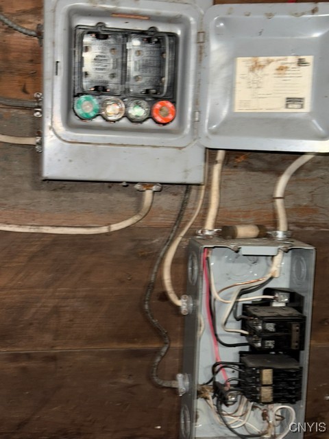 210 Hillside Avenue Oswego, NY 13126 - Photo 16 of 28