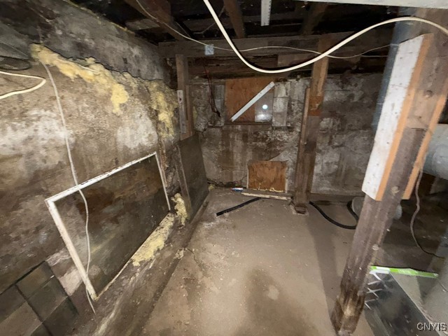 210 Hillside Avenue Oswego, NY 13126 - Photo 18 of 28