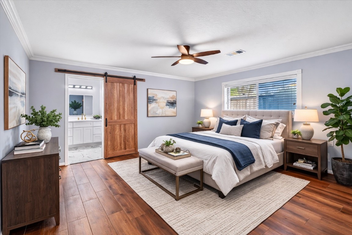 5923 Rutherglenn Drive Houston, TX 77096 - Photo 22 of 46 Owner's Suite - Staged