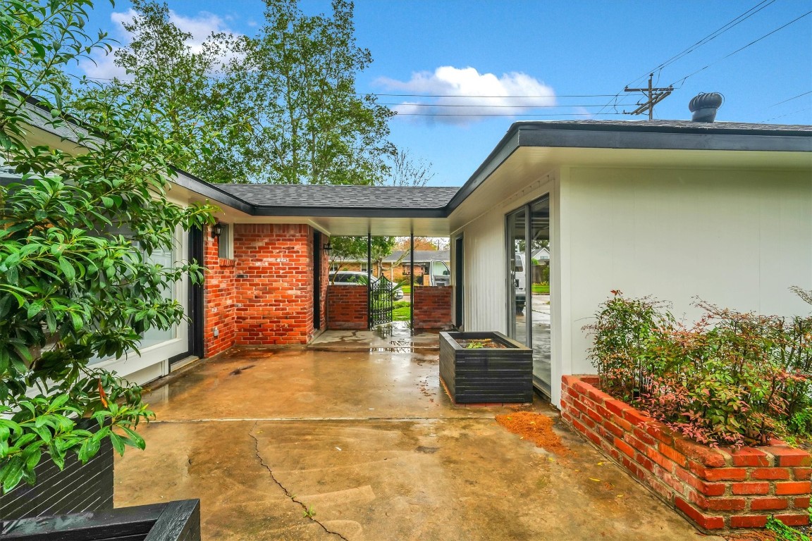 5923 Rutherglenn Drive Houston, TX 77096 - Photo 40 of 46 Outdoor Extended Patio