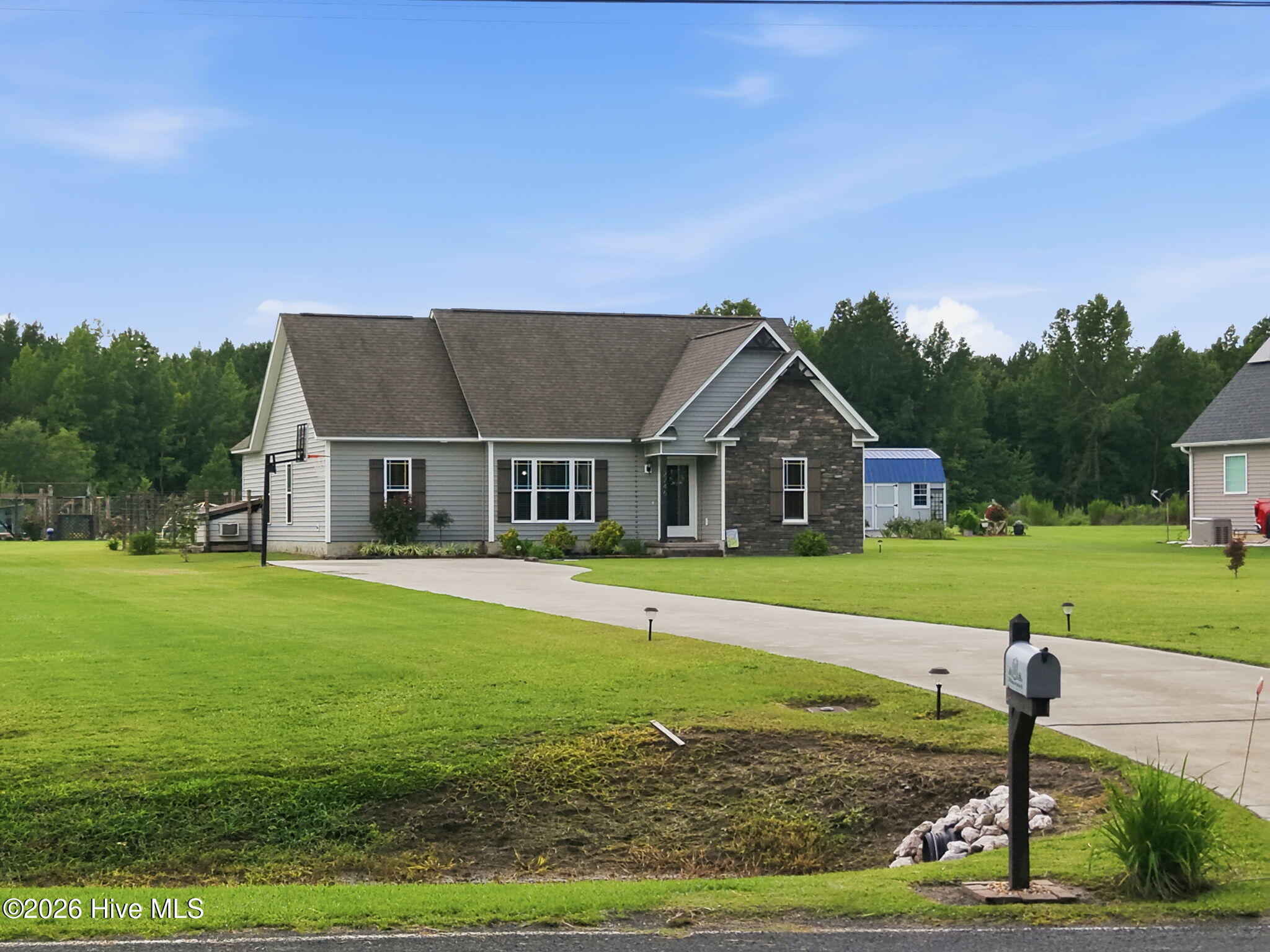2746 Madison Hardee Road Ayden, NC 28513 - Photo 4 of 35 Gallery Image 4