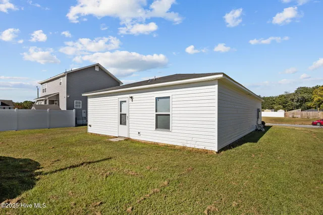 $200,000 | 502 Square Street, Greenville, NC 27834