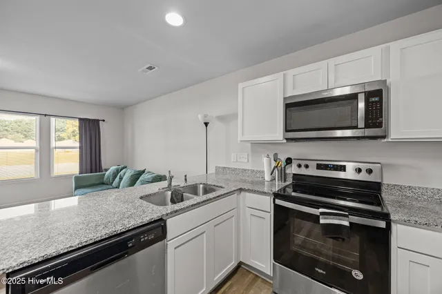 $200,000 | 502 Square Street, Greenville, NC 27834