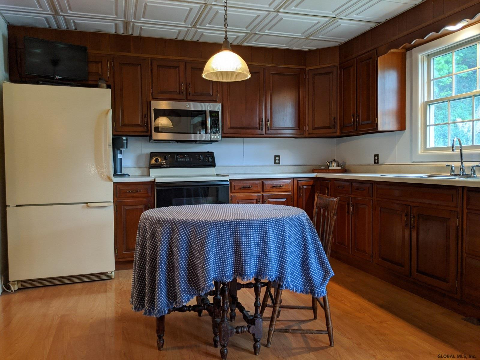492 River Road Schodack, NY 12156 - Photo 12 of 42 Photo 13