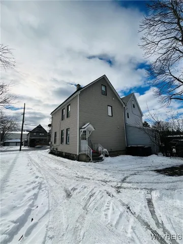 $299,900 | 284 Olmstead Avenue, Lancaster, NY 14043