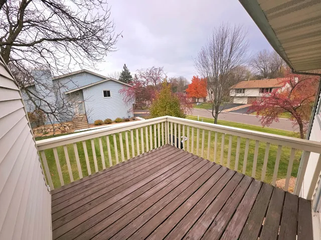 $307,000 | 3487 York Drive, Woodbury, MN 55125