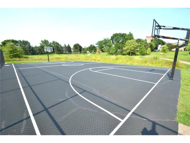 $307,000 | 3487 York Drive, Woodbury, MN 55125