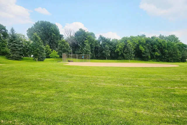 $307,000 | 3487 York Drive, Woodbury, MN 55125