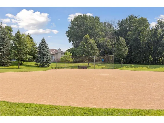 $307,000 | 3487 York Drive, Woodbury, MN 55125