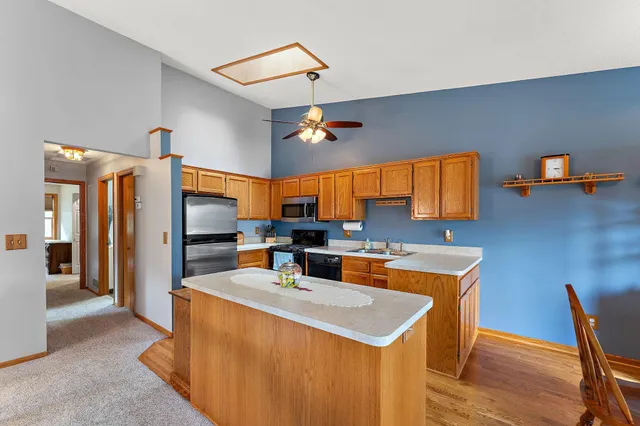 $307,000 | 3487 York Drive, Woodbury, MN 55125