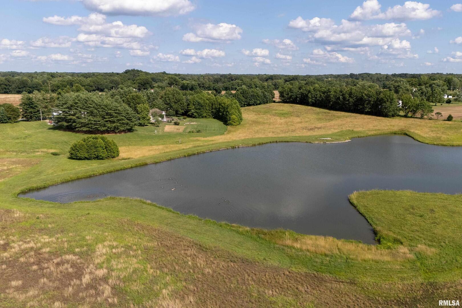 6001 Highway 37 Marion, IL 62959 - Photo 16 of 20 a view of an ocean and beach