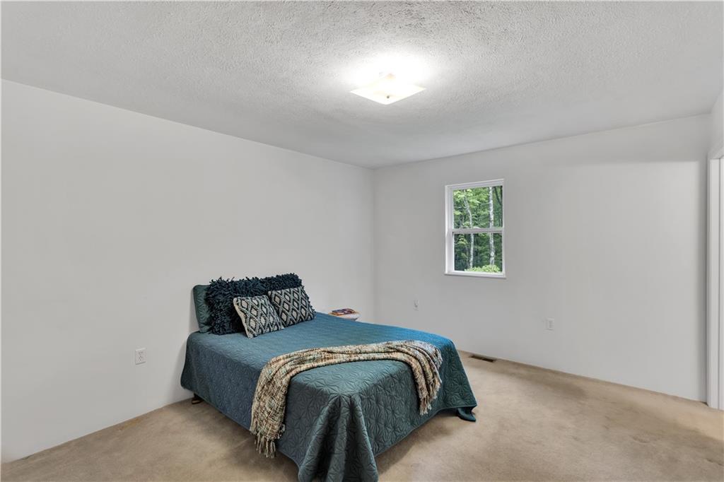 1860 Washington Road Apollo, PA 15613 - Photo 23 of 41 Large Primary with On Suite 13x10