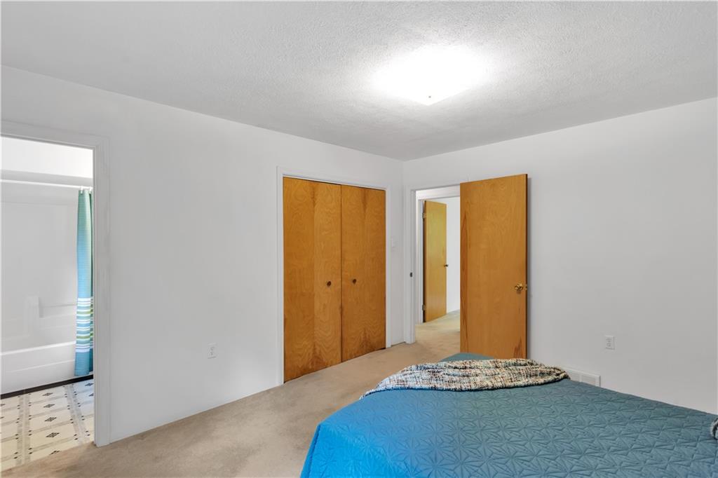 1860 Washington Road Apollo, PA 15613 - Photo 24 of 41 Double Closet and en Suite, private bath