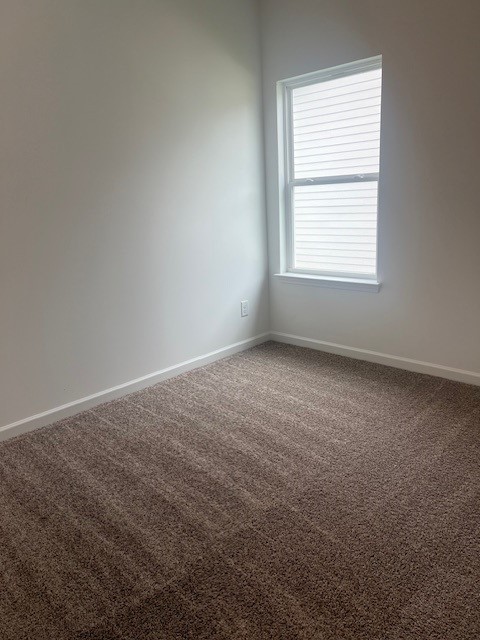 348 Winston Way Gallatin, TN 37066 - Photo 24 of 26 an empty room with a window