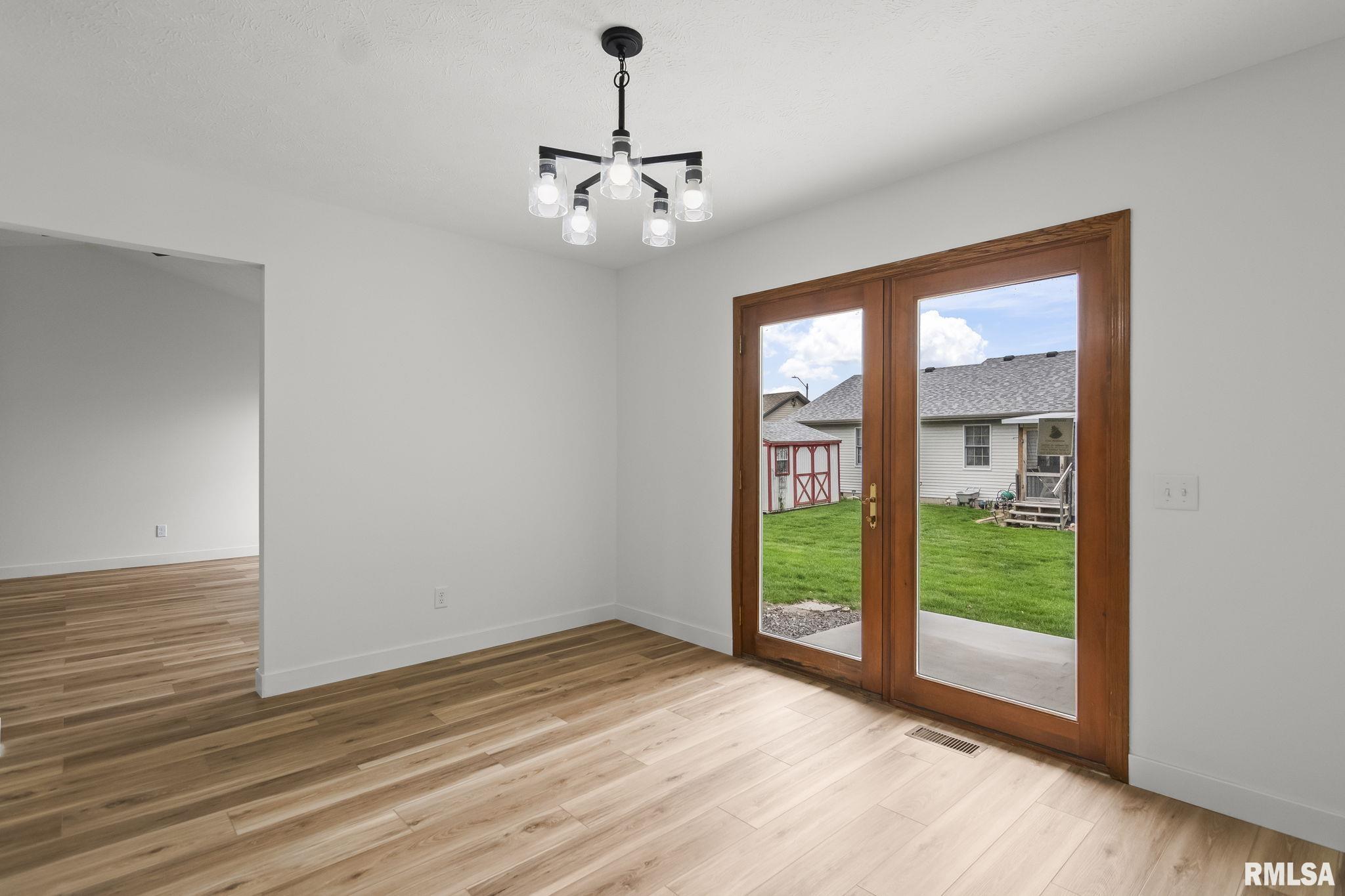 109 Verona Drive Springfield, IL 62703 - Photo 15 of 32