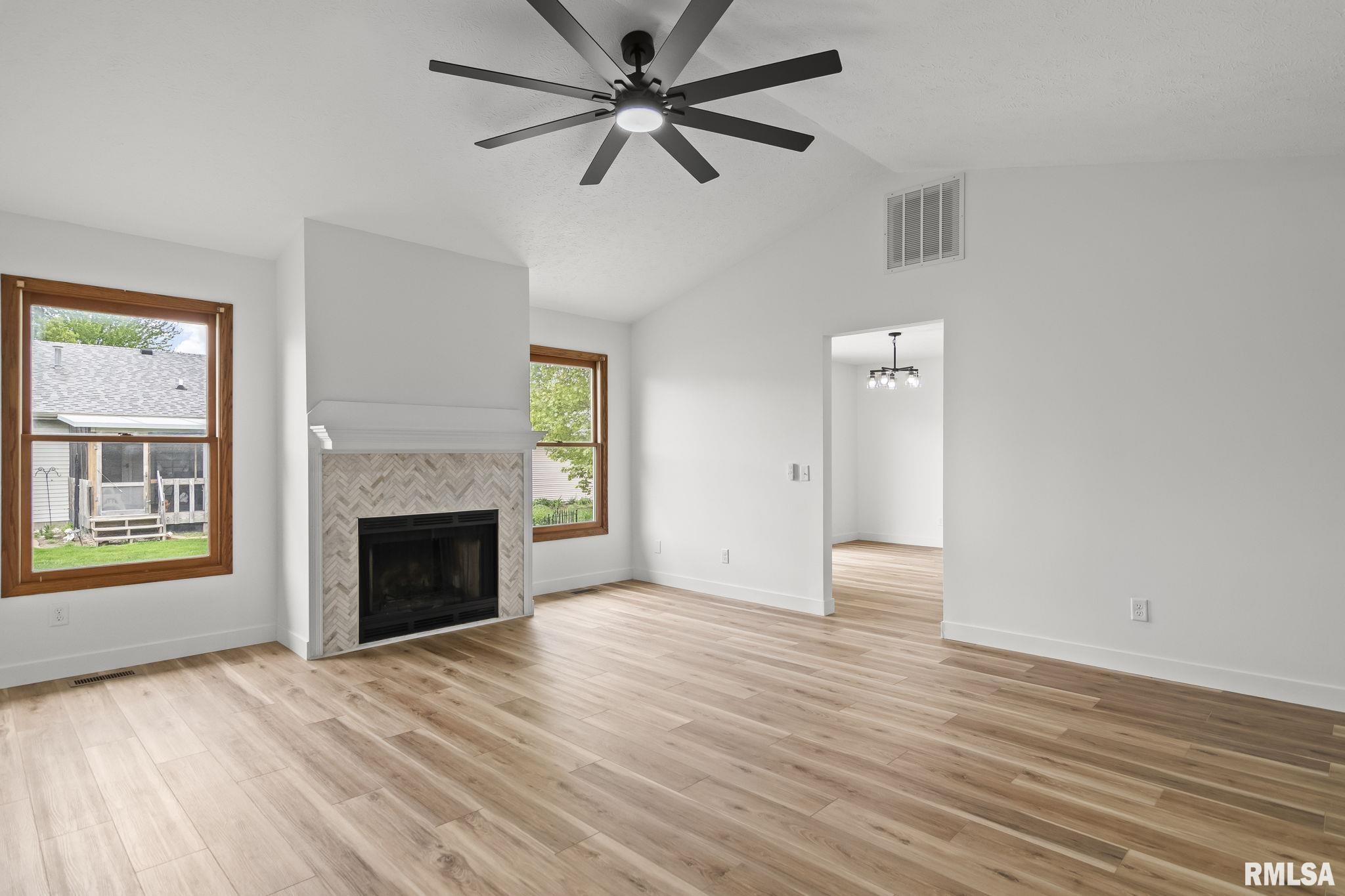 109 Verona Drive Springfield, IL 62703 - Photo 6 of 32