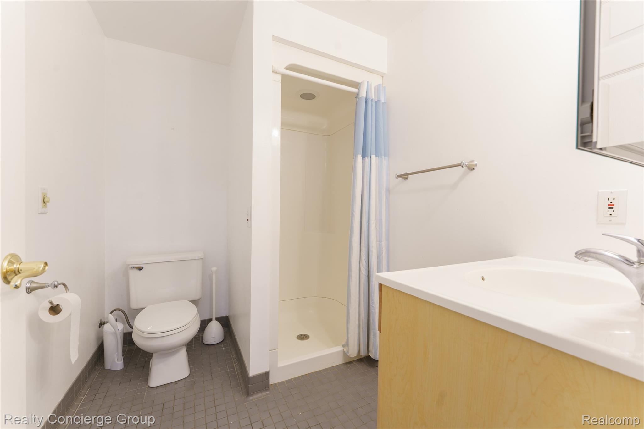6400 West Sober Road Fowlerville, MI 48836 - Photo 45 of 55 DSC08163.jpg