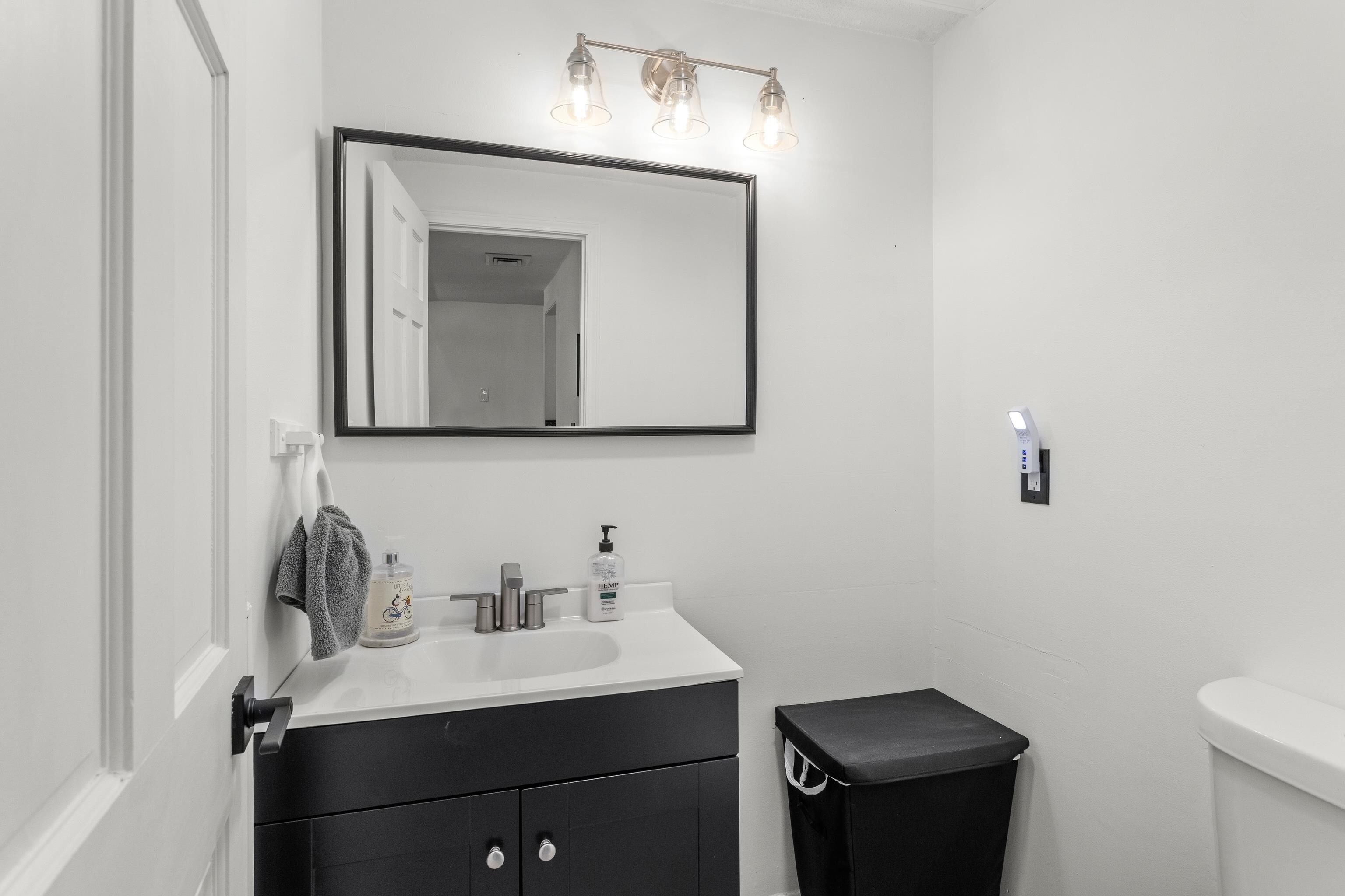 129 Fisherville Road, Unit 8 Concord, NH 03303 - Photo 13 of 31