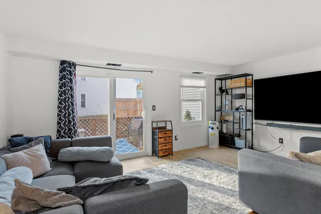 $309,995 | 129 Fisherville Road, Unit 8, Concord, NH 03303