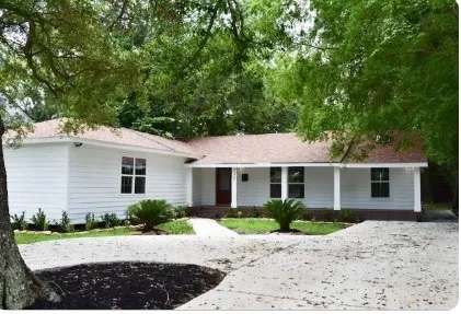 $4,400 | 330 South Caldwood Drive, Beaumont, TX 77707