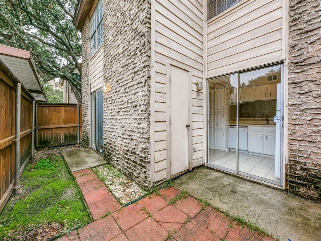 5626 Preston Oaks Road, Unit 39C Dallas, TX 75254 - Photo 11 of 38 View of exterior entry