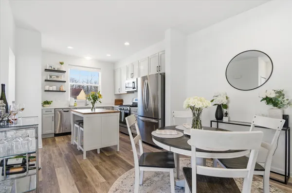 $329,900 | 617 Anne Avenue, Brighton, MI 48116