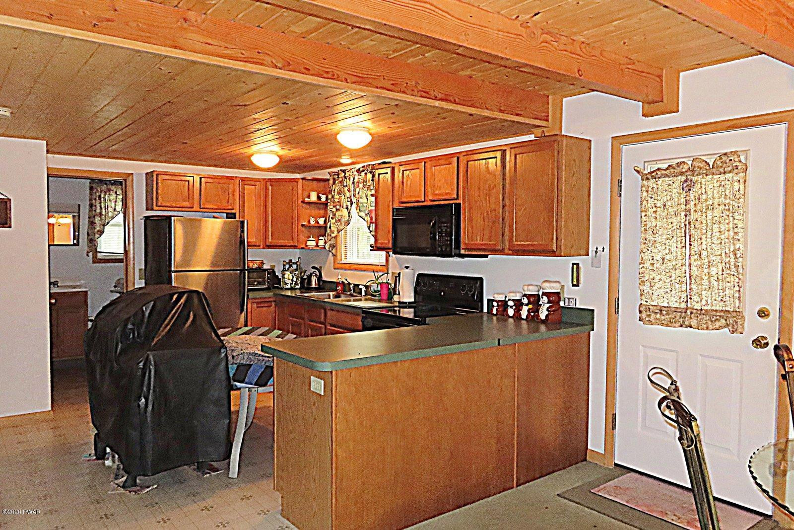 1034 Tomahawk Road Lake Ariel, PA 18436 - Photo 6 of 53 Kitchen