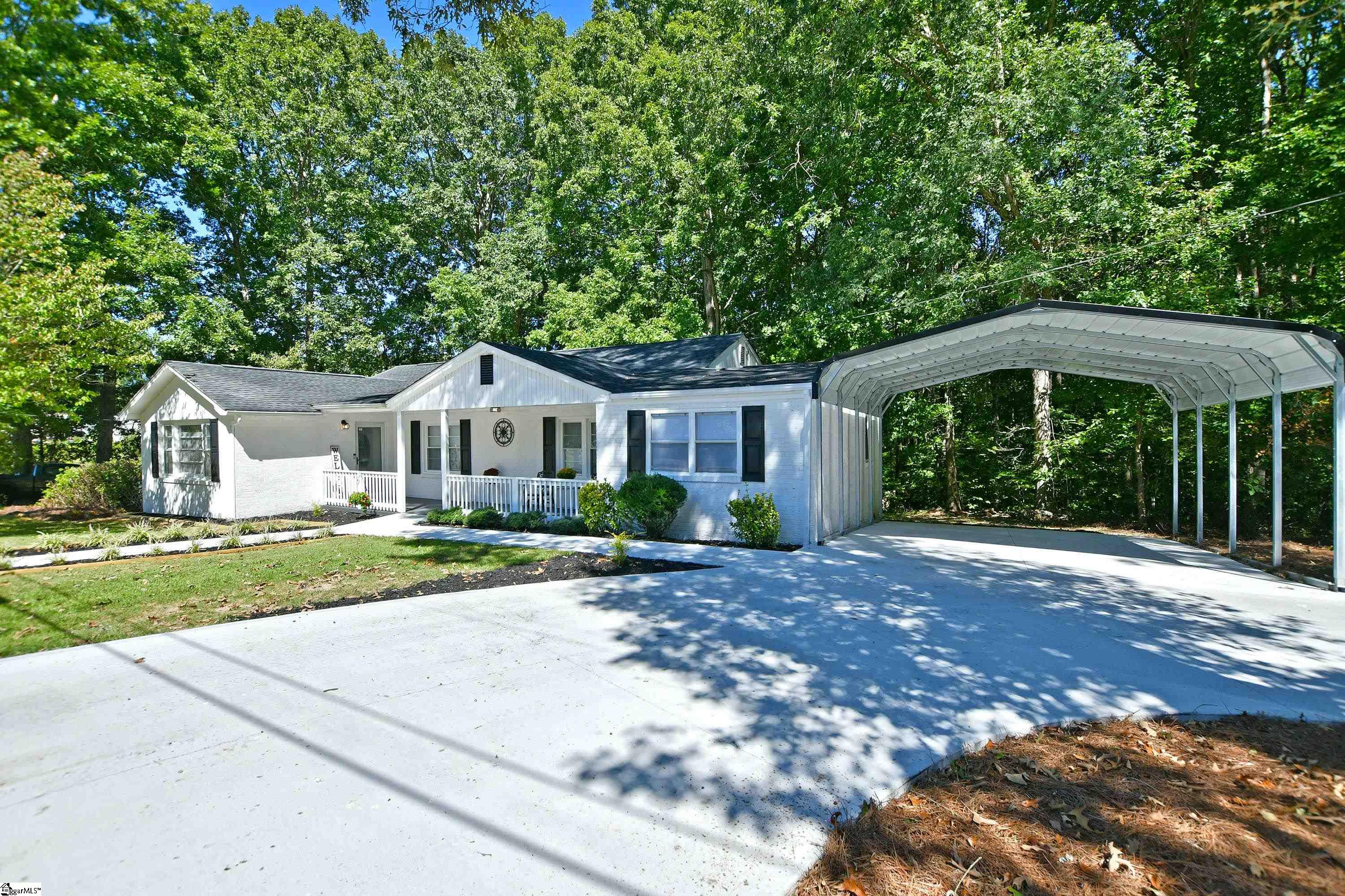 105 5 Forks Road Liberty, SC 29657 - Photo 2 of 36